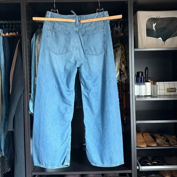 Madewell The Ultimate Wide-leg Jean in Airy Denim- Pickett Wash - Picture 2 of 8